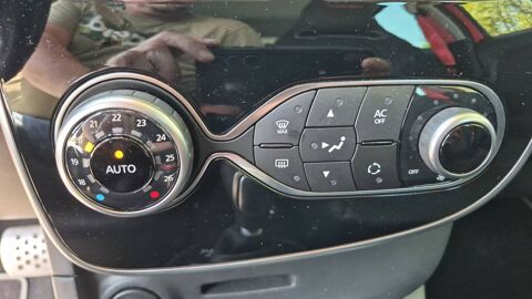 Clio 1.6 Turbo 220 EDC6 RS Trophy - Automatique 2015 occasion 54800 Jarny