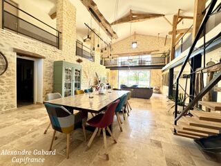  Maison à vendre 10 pièces 331 m²
