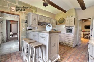  Propriété/château à vendre 9 pièces 331 m²