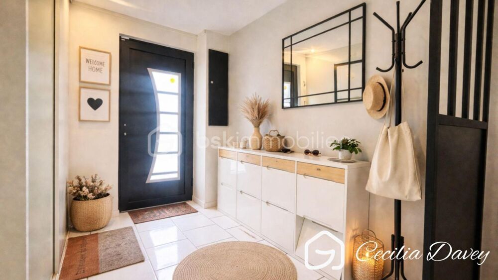 *** Nouveauté : En plein coeur de la ville de Sens, coup de coeur assuré pour cette jolie Maison du XIXème siècle avec son jardin