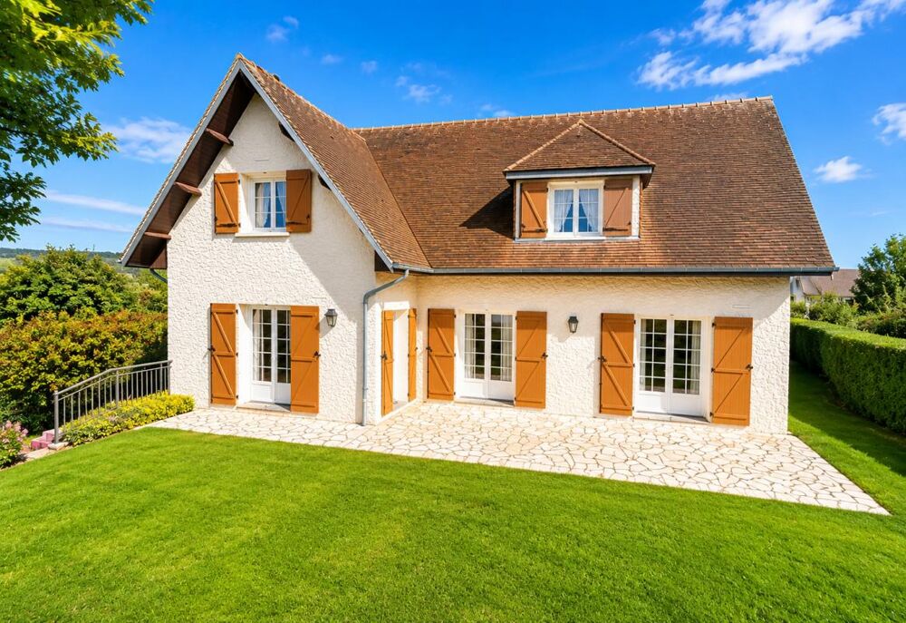 À pied du centre de Bellême Maison familiale avec 4 chambres