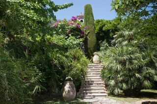  Proprit/chteau  vendre 12 pices 741 m