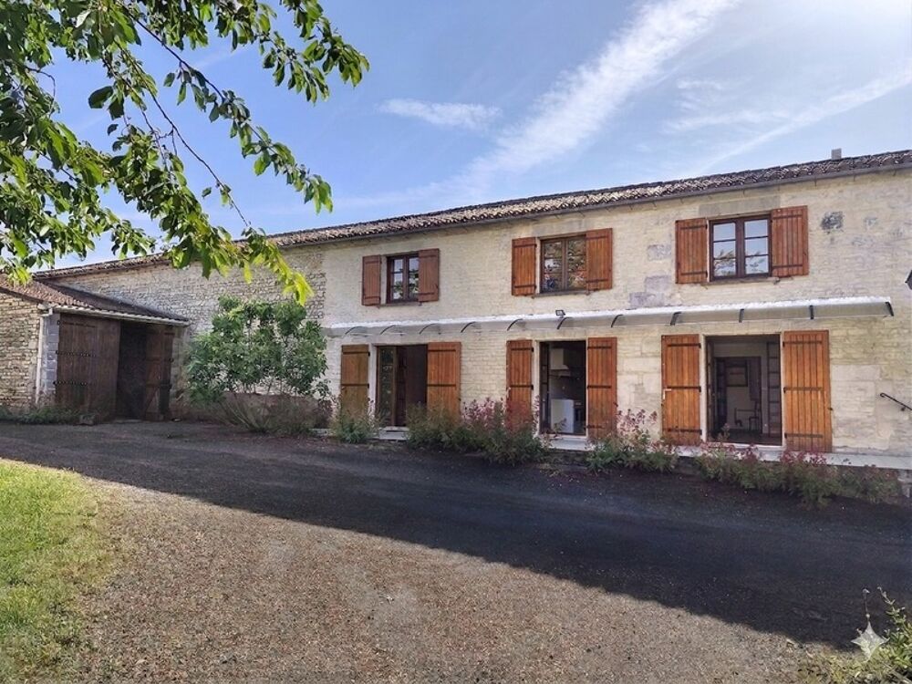Vente Maison Maison à vendre 7 pièces HIERSAC (16) Hiersac