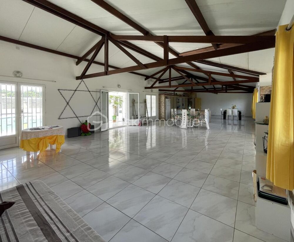 97310  KOUROU  PROPRIÉTÉ DEXCEPTION SUR 2,6 HECTARES  MAISON 5 PIÈCES  PISCINE  SUITE PARENTALE  3 CHAMBRES DE 21 m² AVEC