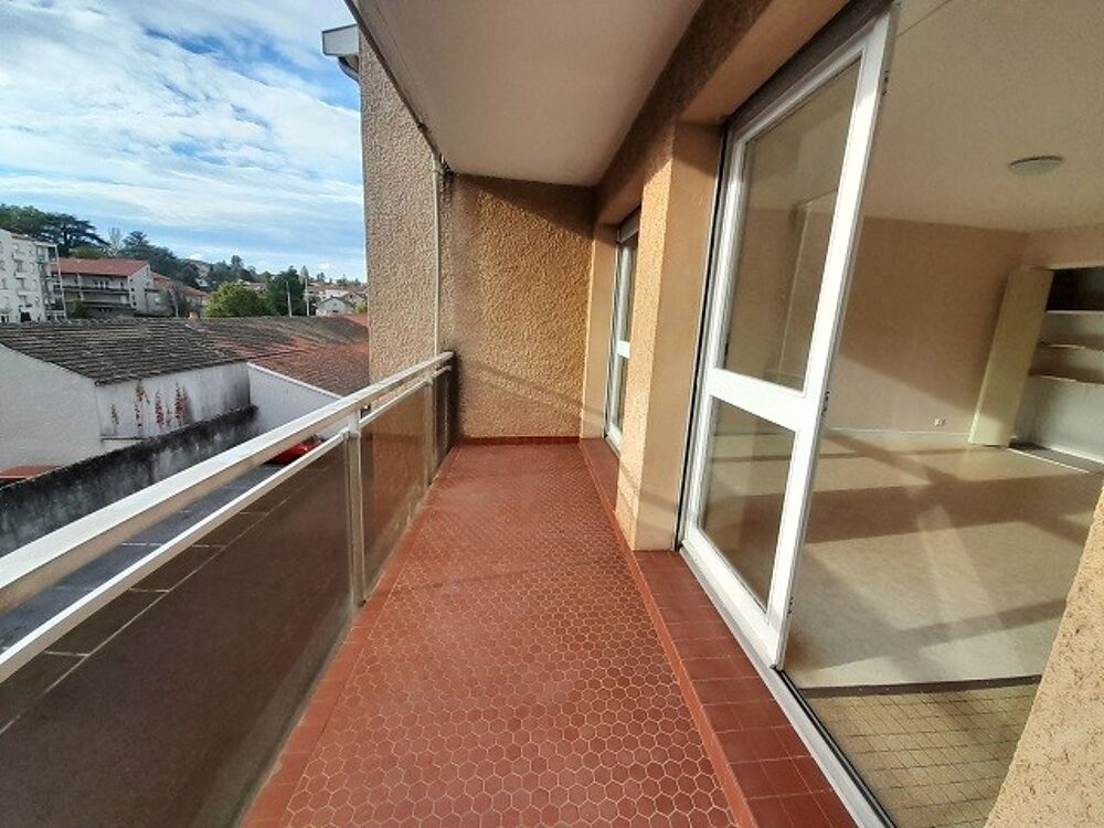 Grand studio lumineux de 29m2-avec cave et parking