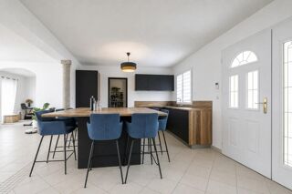  Maison à vendre 8 pièces 174 m²