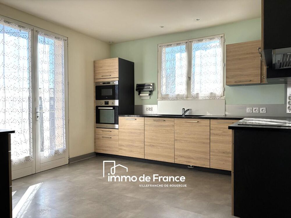 Maison pavillonnaire avec sous-sol complet et terrain clos