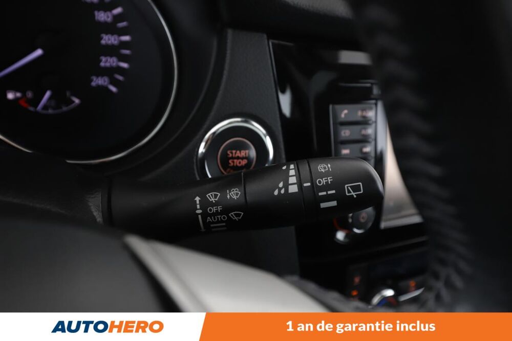 Qashqai 1.2 DIG-T N-Connecta Xtronic 115 ch 2017 occasion 92130 Issy-les-Moulineaux