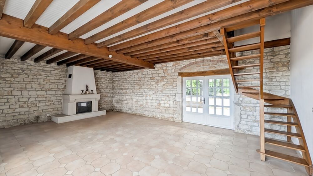 Vente Maison A vendre Magnifique Demeure Bourguignonne de 11 pièces FONTAINES (71) 7 chambres garage atelier 6000 m² de terrain ! Fontaines