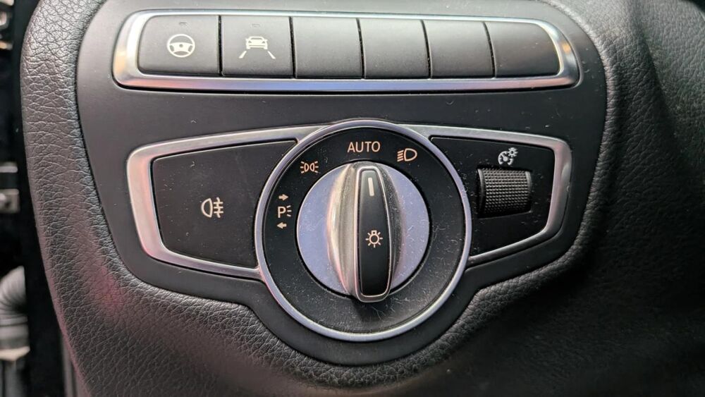 Classe C BENZ BREAK 300 DE 194+122CH AVANTGARDE LINE MERCEDES-BENZ 2020 occasion 73000 Chambery