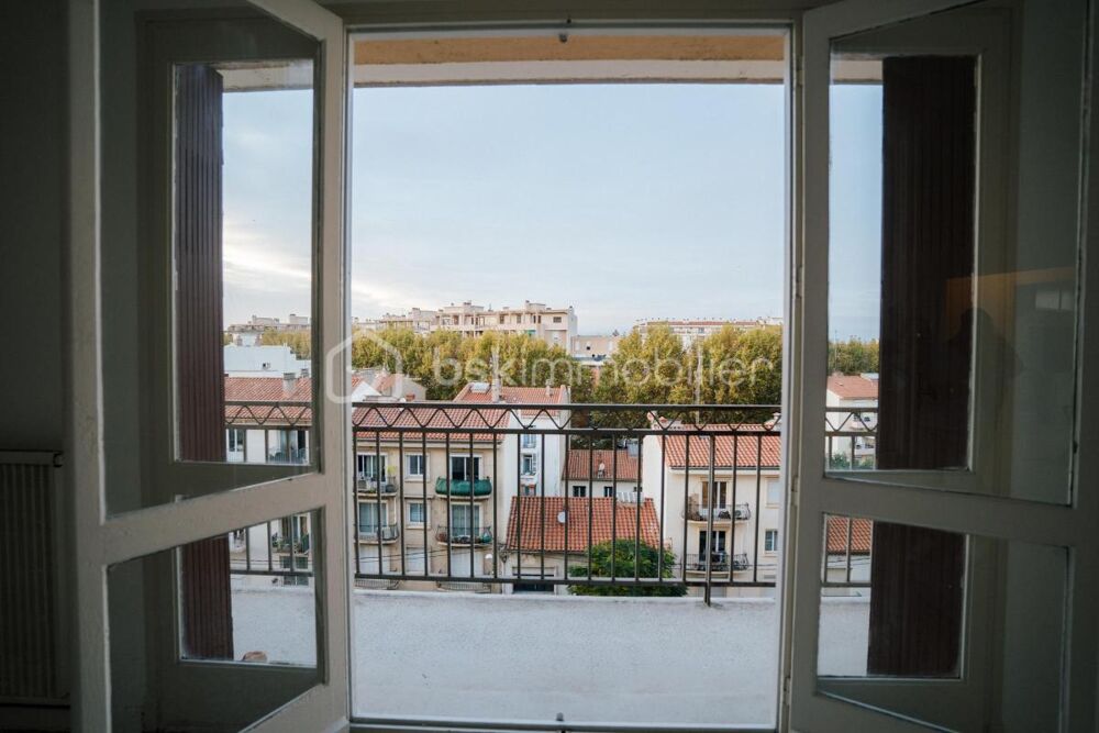 Appartement T3 74 m²  2 balcons + 2 parking  6? étage - avec ascenseur