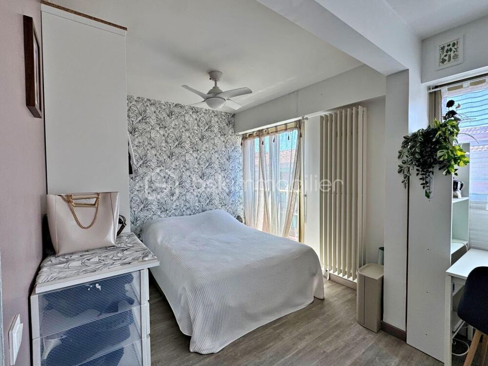 Vente Appartement DPT VAR - HYERES LES PALMIERS CENTRE - T1 BIS DE 28 M² - 4 EME ETAGE AVEC ASCENSEUR Hyeres