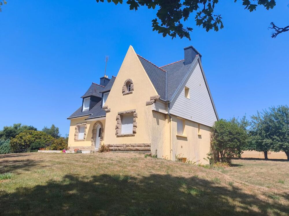 29520 Châteauneuf du Faou maison 5 chambres sur 2700 m² de terrain au calme