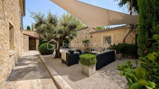  Maison à vendre 11 pièces 341 m²