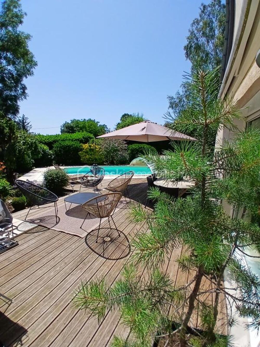 Vente Maison DANS UN CADRE ENCHANTEUR, VOTRE MAISON T6  DE QUALITE SUR 12 ARES AVEC PISCINE CHAUFFANTE Besancon