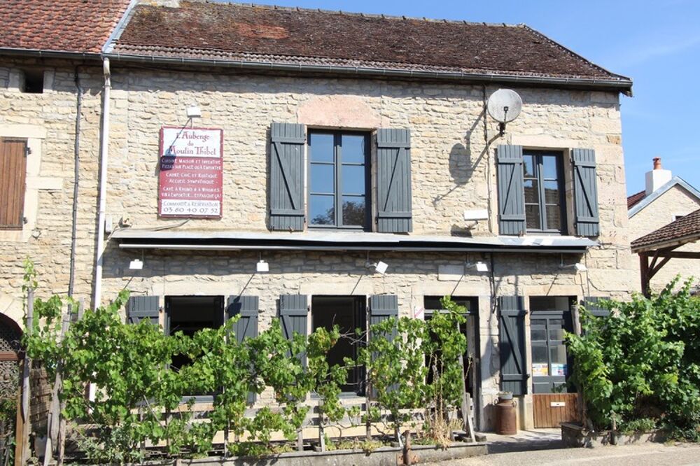 Dpt Côte d'Or (21), à vendre GISSEY SUR OUCHE maison de village P5 de 136 m², terrasse de 28 m²