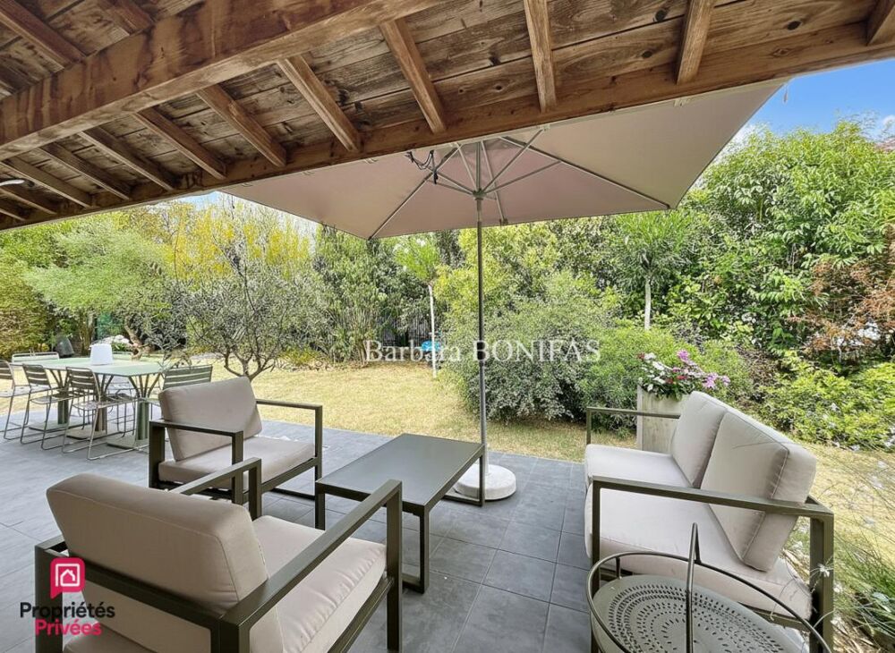 Maison Bessieres 5 pièce(s) 184 m2
