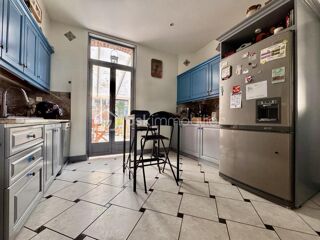  Propri�t�/ch�teau � vendre 9 pi�ces 195 m�