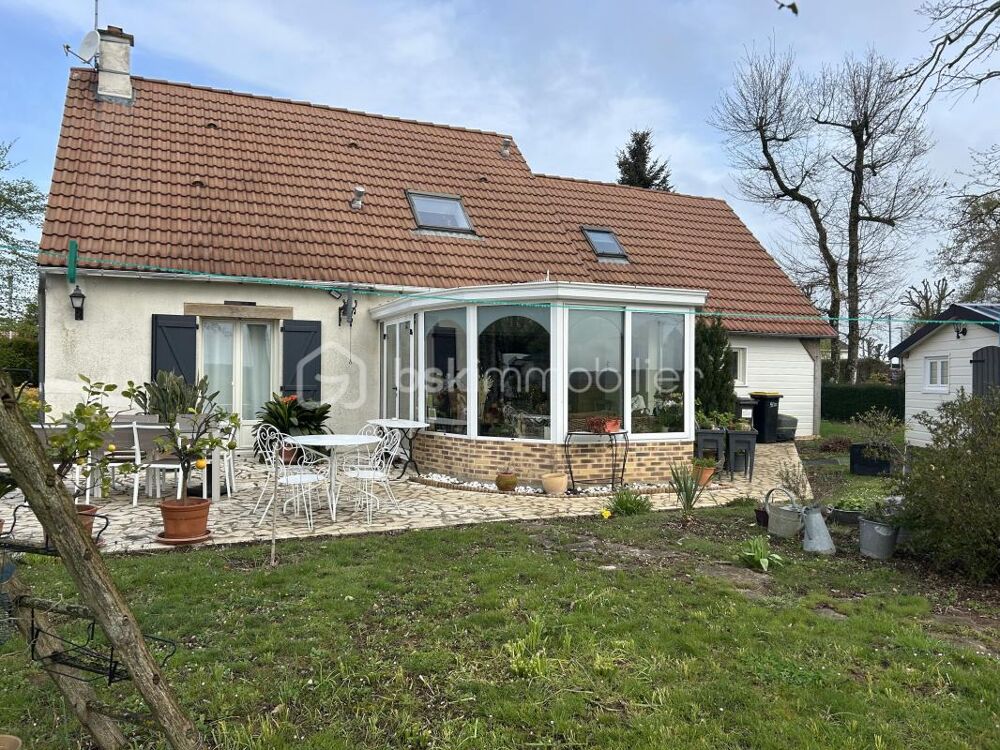 Maison spacieuse et lumineuse de 145m² avec terrasse agréable