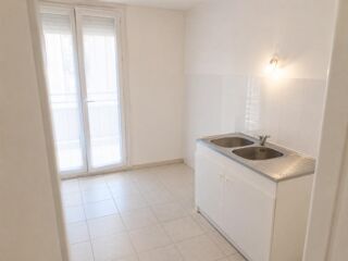  Appartement à louer 3 pièces 66 m²