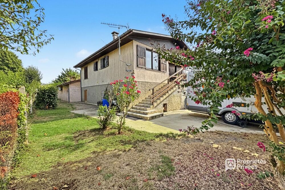 Maison Fronton 4 pièces 165 m2 avec garage et piscine sur 1996 m2 de parcelle divisible et constructible