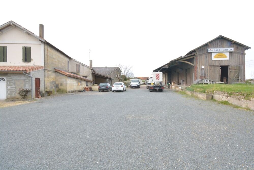 Ancien bar et hôtel proche de Coutras avec gros potentiel de création de logements