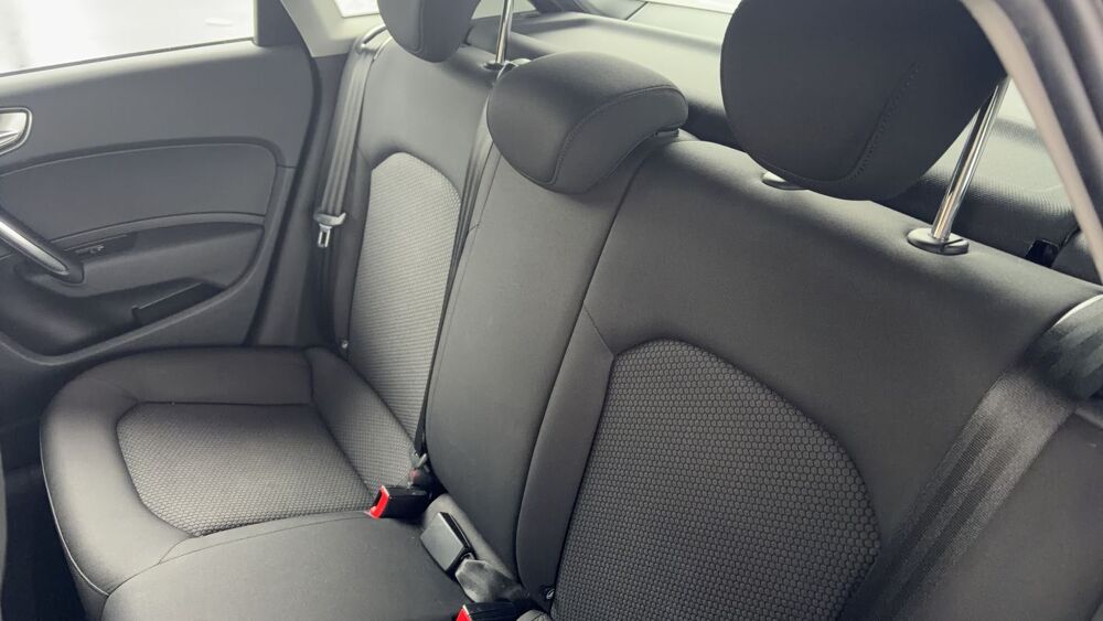 A1 1.0 TFSI 95 Ambiente 2015 occasion 01130 Belleydoux