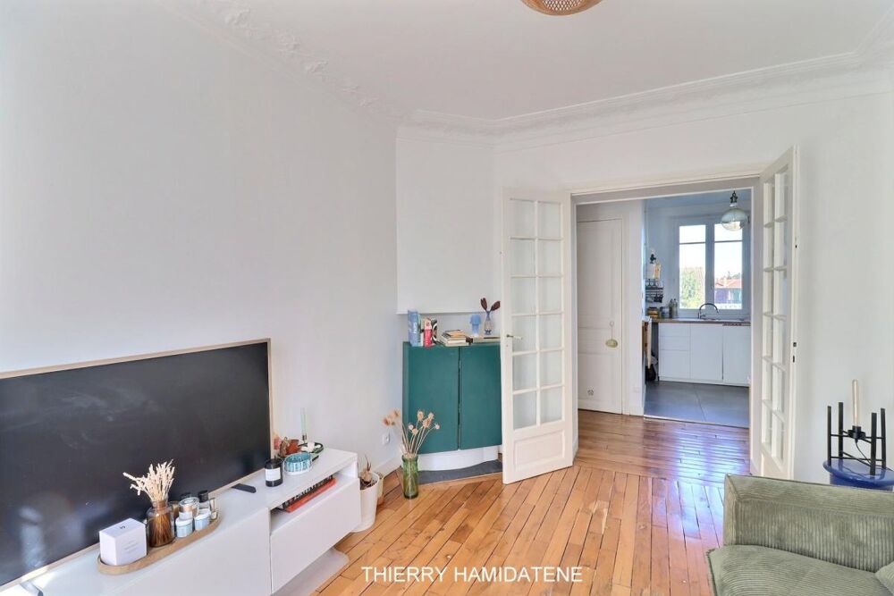 Vente Appartement COLONIE !! A 5MN à pied de la gare du centre ville appartement bourgeois de style parisien 3 pieces 2 chambres 54m2 proche tous Argenteuil