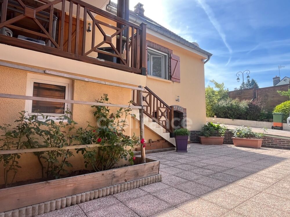 MAISON DE VILLAGE - DPE : C - 4 CHAMBRES - PISCINE COUVERTE - AUCUNS TRAVAUX A PREVOIR