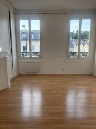  Appartement à louer 1 pièce 27 m²