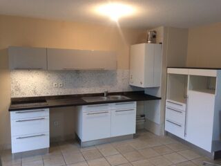  Appartement � louer 4 pi�ces 84 m�