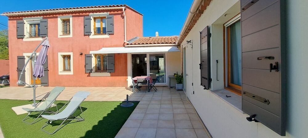 Vente Villa VILLA 9 pièces de 186m² + garage , piscine ..à SAINT MAXIMIN LA SAINTE BAUME (VAR- 83) / 834m² de terrain clos Saint maximin la sainte baume