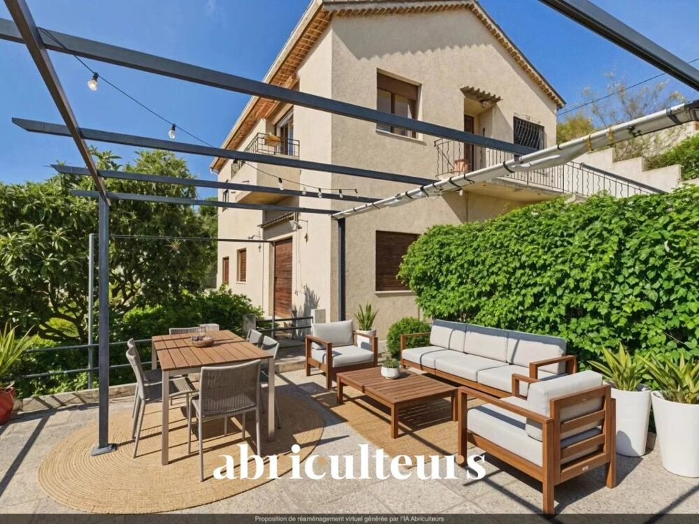 Appartement dans maison - Vue mer panoramique en vente dans le Quartier du Coteau Saint-Pierre - 93 m² (06150)