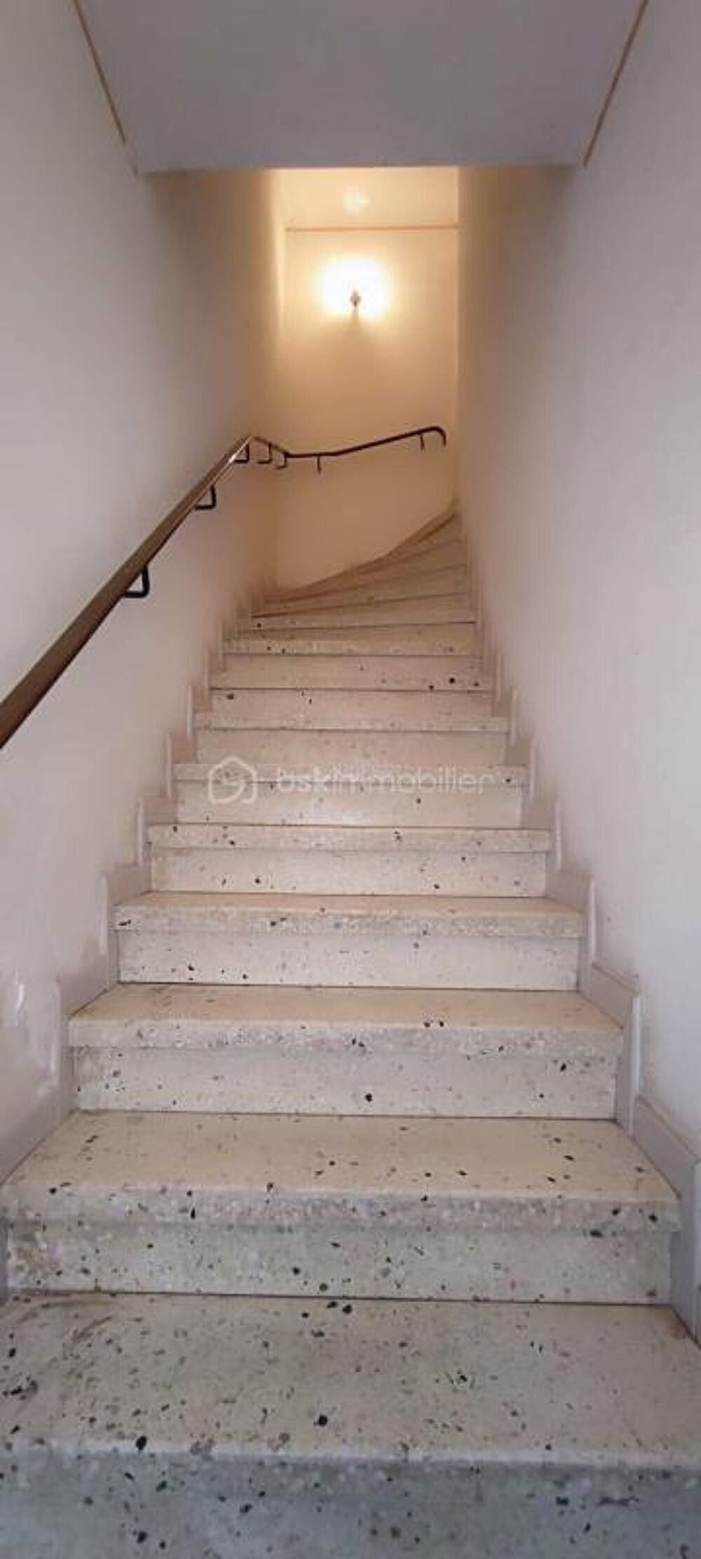 Vente Maison Maison de ville de 110m2 avec un garage de 110M2 R+1 Clermont l herault