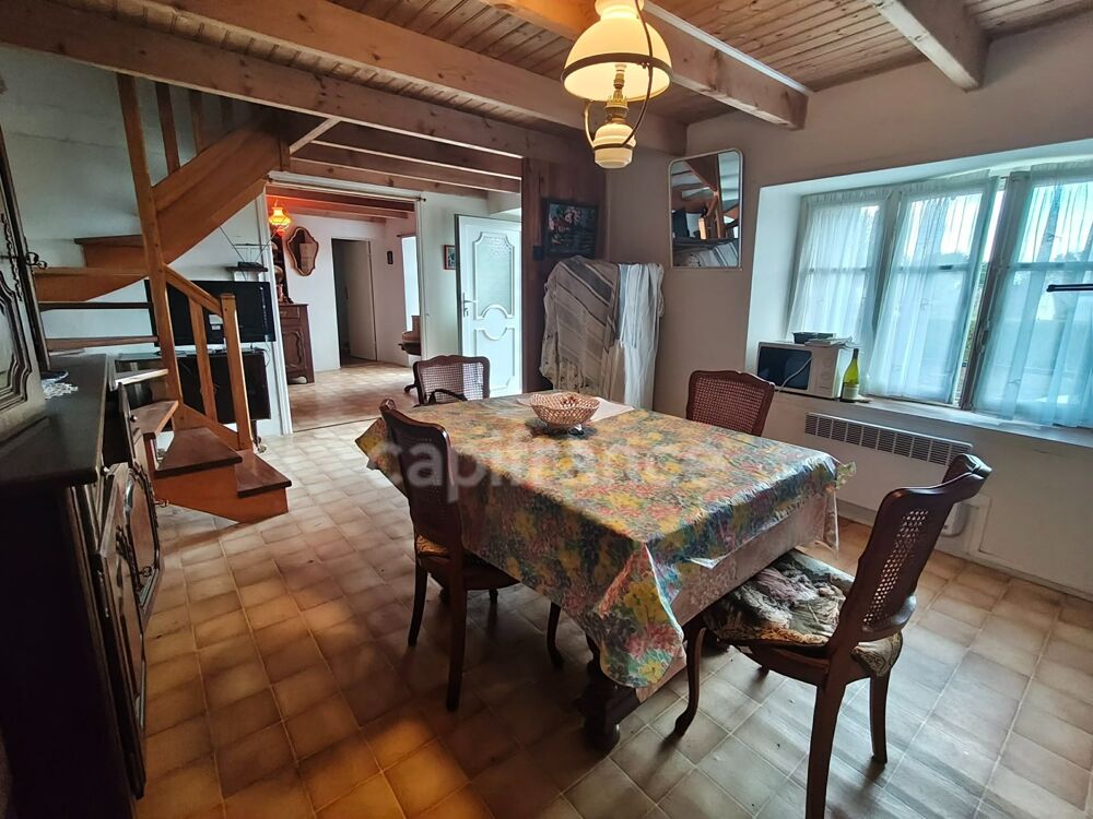 À VENDRE  MAISON AVEC POTENTIEL À BERRIEN