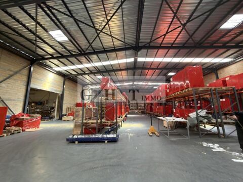   ENTREPOT 2100M2 A VENDRE LISSES 
