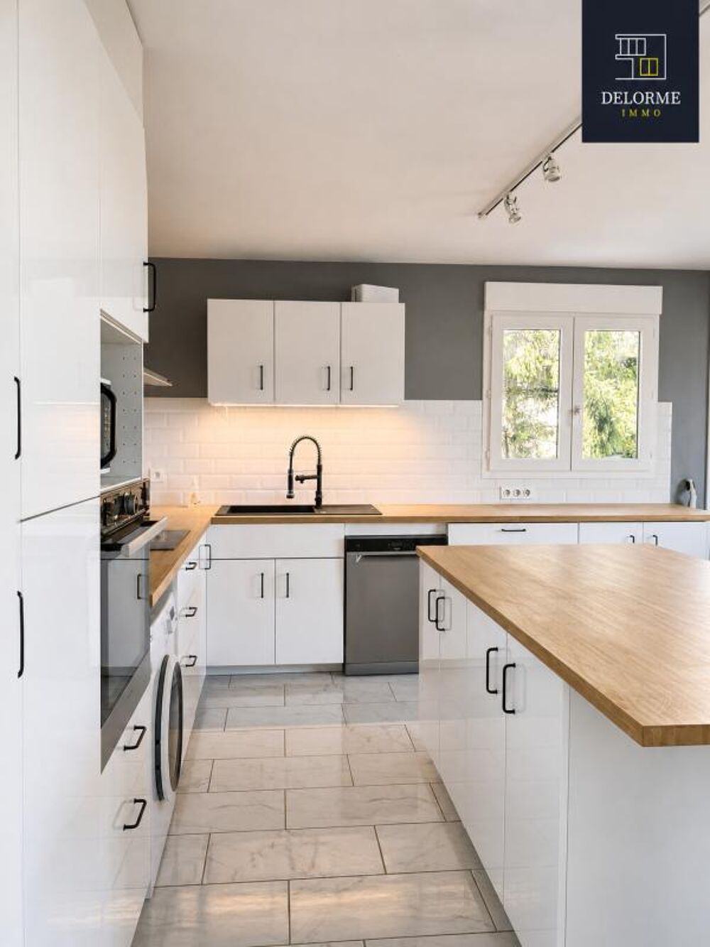Appartement T3 de 83 m2 avec balcon à Saint-Genis-Laval