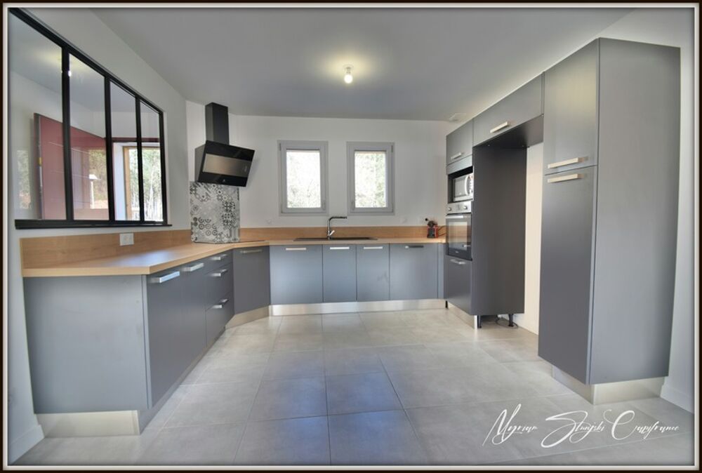 VILLA D'ARCHITECTE DE PLAIN PIED à vendre 6 pièces (40) DE 135 M² ENTRE FORET ET OCEAN