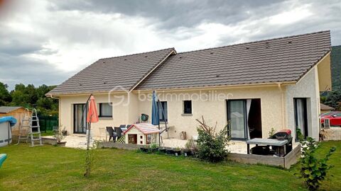 Maison de plain-pied d'une superficie de 118 m² à Novalaise 465000 Novalaise (73470)
