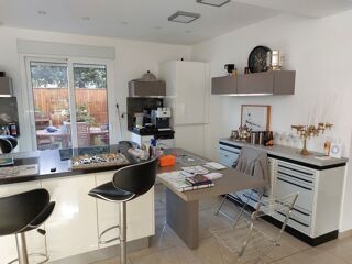  Maison � vendre 4 pi�ces 183 m�