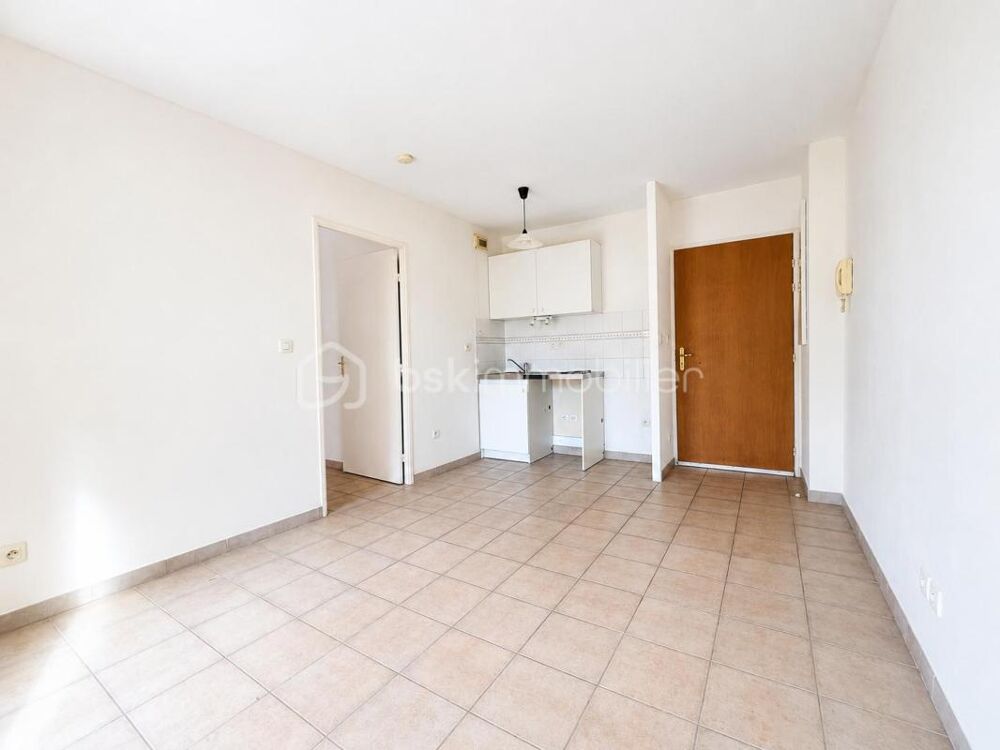Vente Appartement Coup de cœur assuré / T2 avec terrasse et jardin privatif Marseille 9