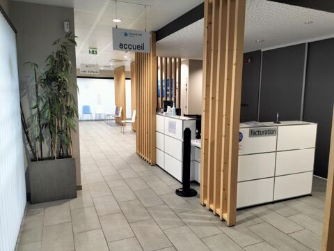   ARBENT - Local professionnel 294.14m² 