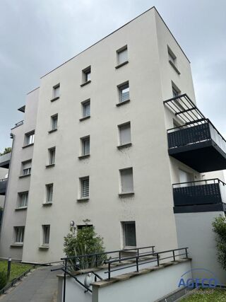  Appartement à louer 3 pièces 60 m²