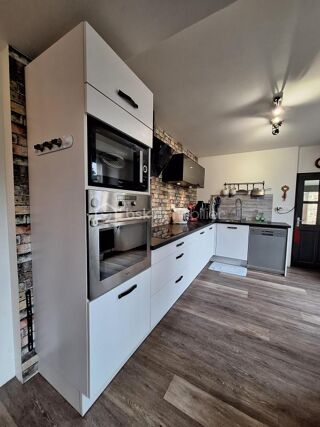  Maison  vendre 6 pices 143 m