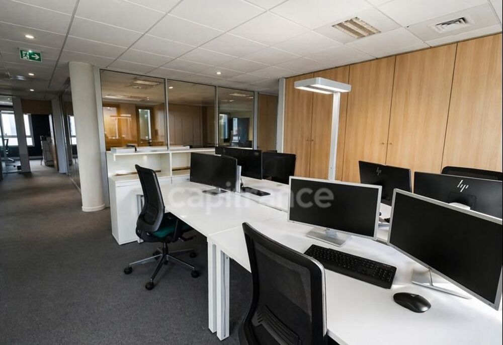   Plateau de Bureaux Moderne 204 m² avec stationnements privatifs couverts et terrasse – Parc des Glaisins (Annecy-le-Vieux) Annecy le vieux