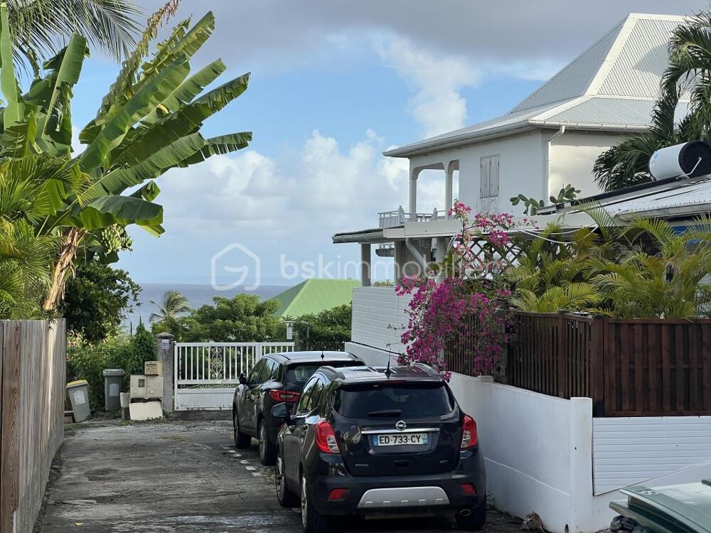 Vente Appartement APPARTEMENT T2 ROUTE TOURISTIQUE PRES D ANSE DES ROCHERS Saint francois