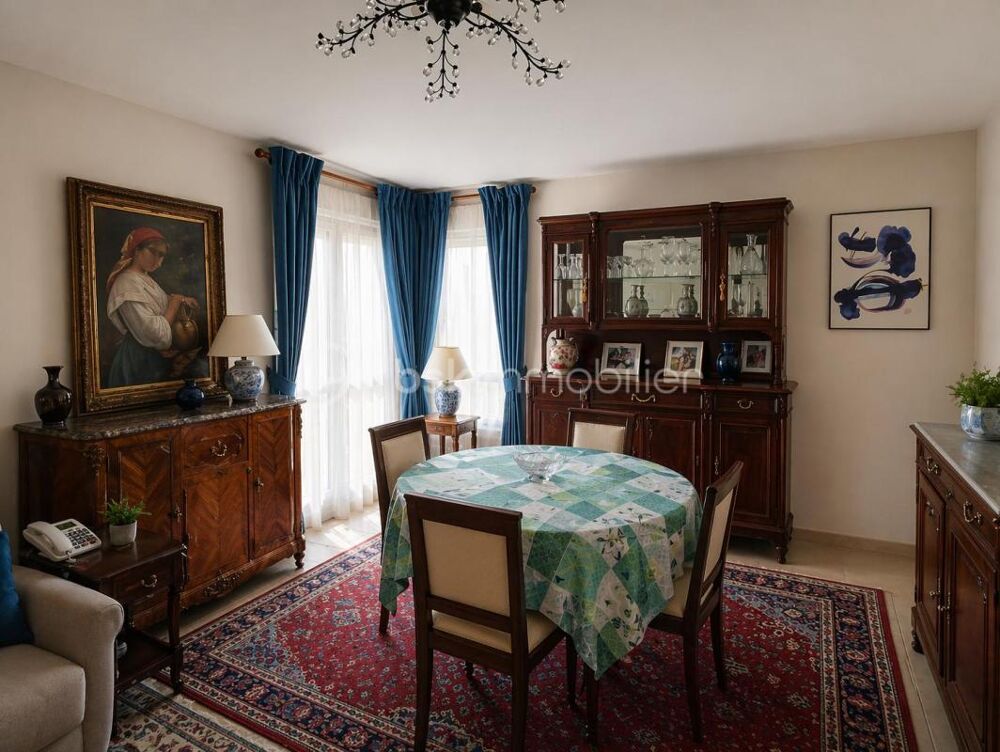 Vente Appartement Appartement de 48 m² avec balcon au 5 étage avec ascenseur et cave Sens