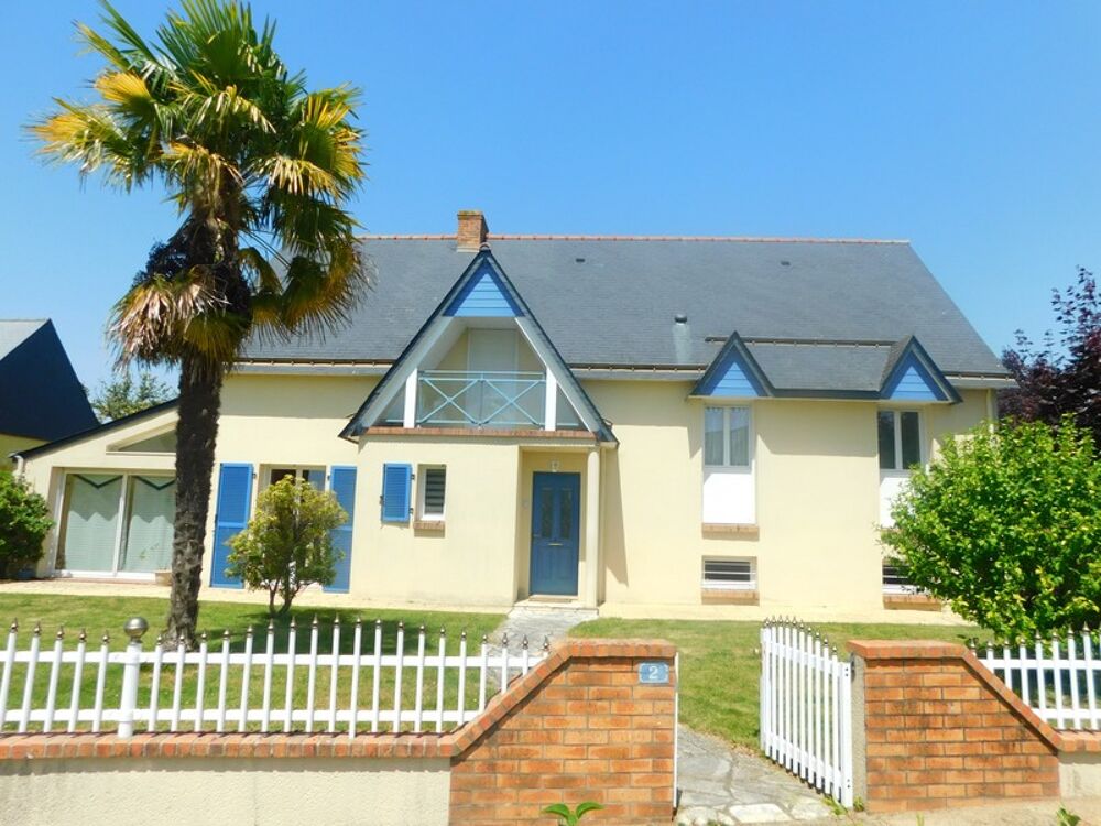 Maison à vendre 8 pièces TAILLIS (35)