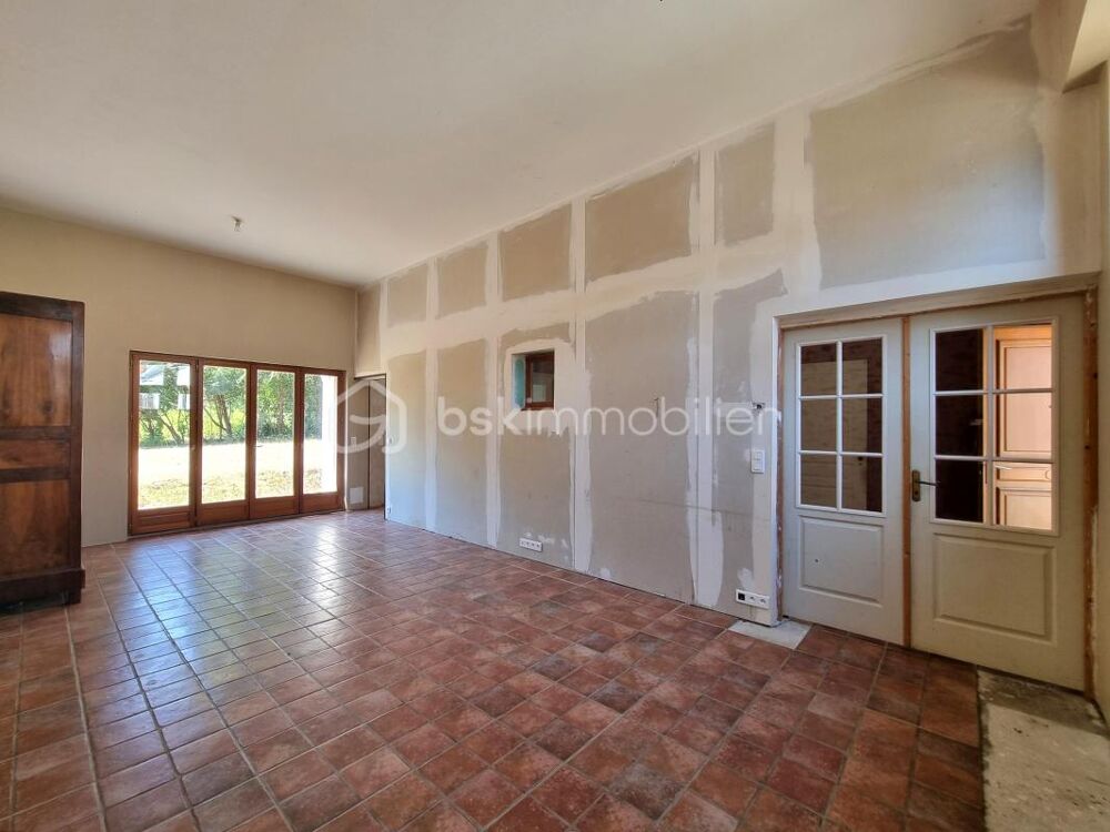 MAISON EN PIERRE_ 3 CHAMBRES_ GARAGE_ JARDIN !