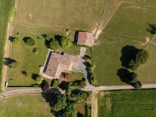  Propriété/château à vendre 8 pièces 352 m²